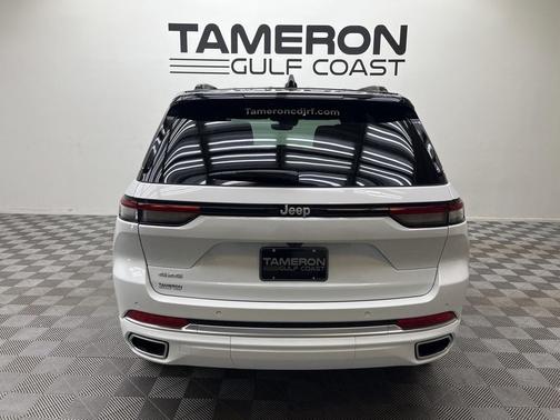 2025 Jeep Grand Cherokee Summit