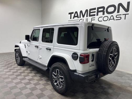 Bright White Clearcoat 2026 Jeep Wrangler Sahara
