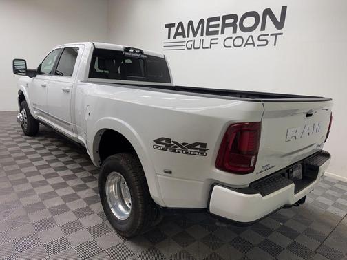 2026 RAM 3500 Limited