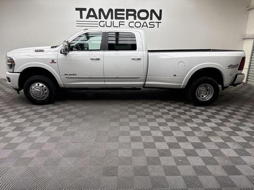 2026 RAM 3500 Limited