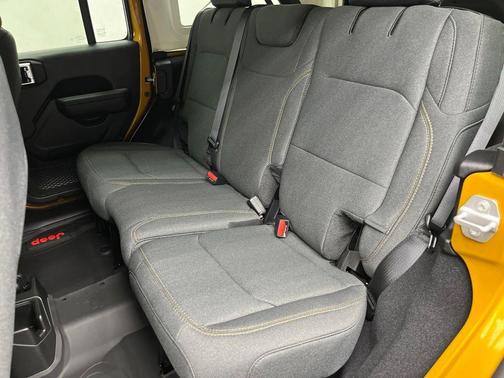 GOLDILOCKS 2026 Jeep Wrangler Sport