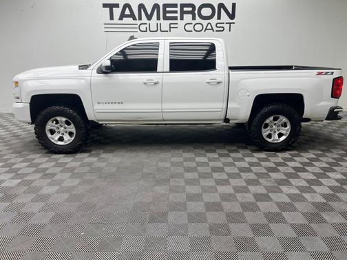 Summit White 2017 Chevrolet Silverado 1500 LT