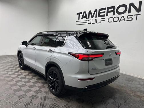 2023 Mitsubishi Outlander SEL Black Edition