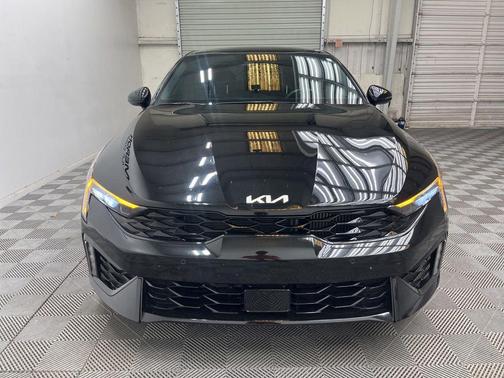 Aurora Black Pearl 2025 Kia K5 GT