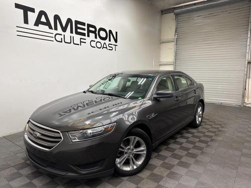 2018 Ford Taurus SE