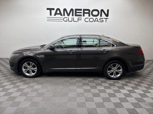 2018 Ford Taurus SE