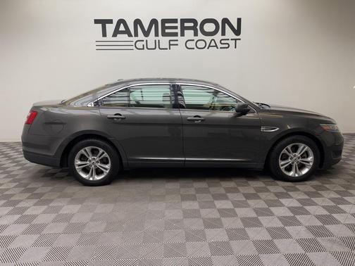 2018 Ford Taurus SE