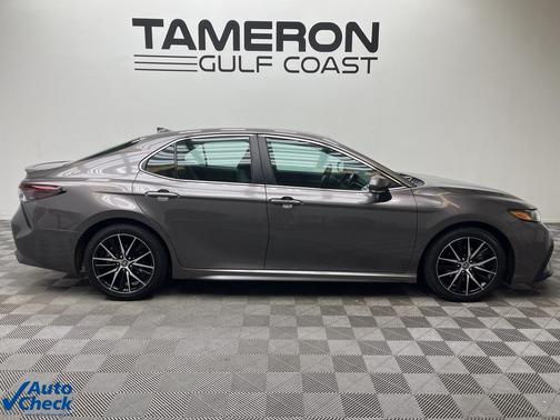 2022 Toyota Camry Hybrid Nightshade