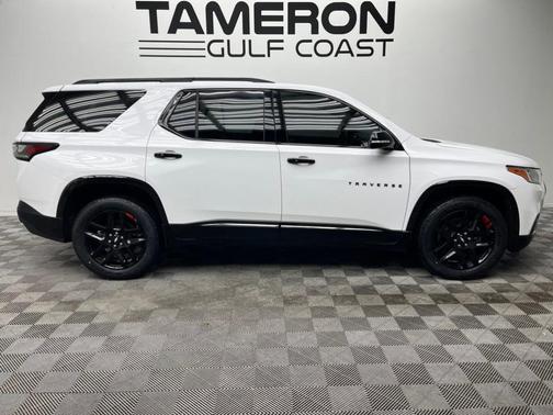 Summit White 2019 Chevrolet Traverse Premier