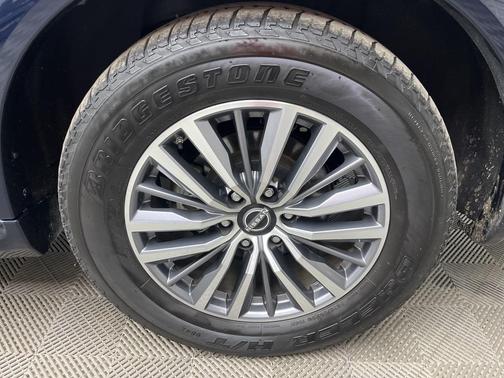 2024 Nissan Armada SL