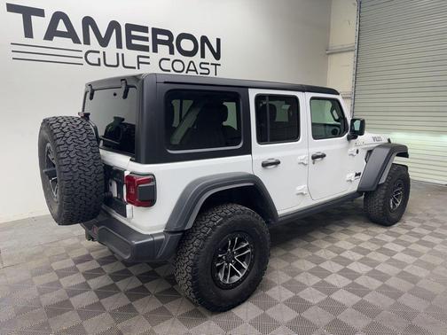 Bright White Clearcoat 2025 Jeep Wrangler Sport