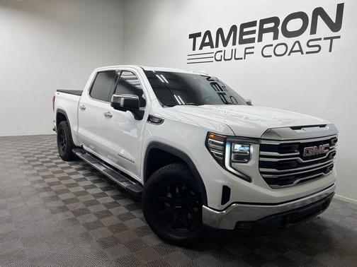 Summit White 2023 GMC Sierra 1500 SLT