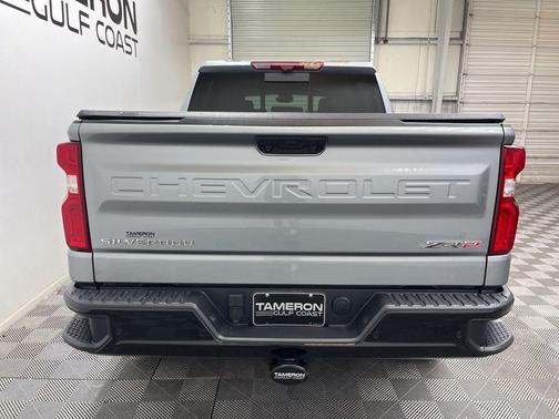 Sterling Gray Metallic 2024 Chevrolet Silverado 1500 ZR2