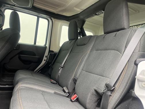 2025 Jeep Wrangler Sport RHD