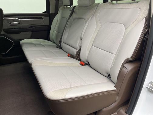 Bright White Clearcoat 2026 RAM 1500 Laramie