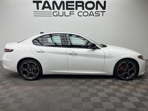 Milano 2024 Alfa Romeo Giulia Ti