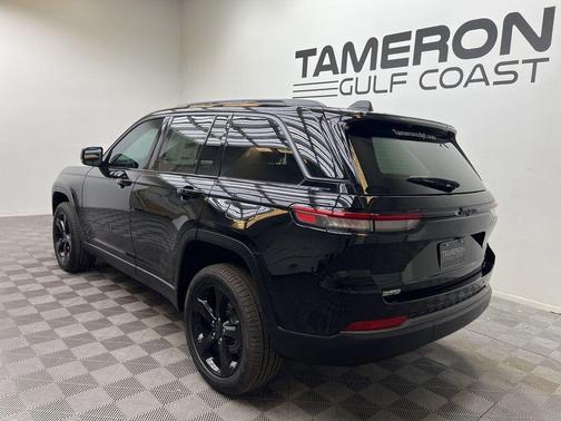 Diamond Black 2026 Jeep Grand Cherokee Limited