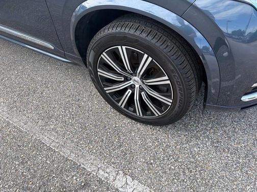 Denim Blue Metallic 2021 Volvo XC90 Recharge Plug-In Hybrid T8 Inscription 7 Passenger