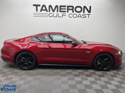 2020 Ford Mustang EcoBoost