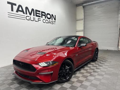 2020 Ford Mustang EcoBoost