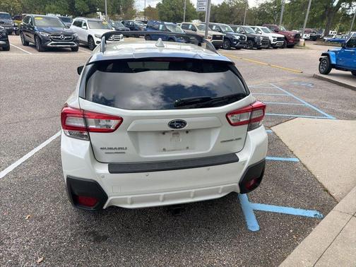 Crystal White Pearl 2018 Subaru Crosstrek 2.0i Limited