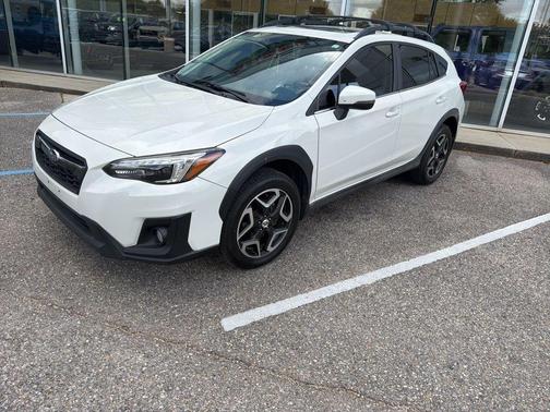Crystal White Pearl 2018 Subaru Crosstrek 2.0i Limited