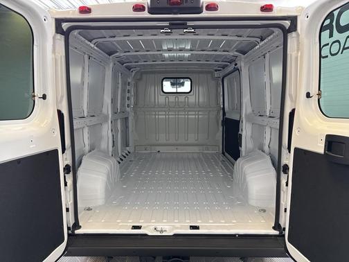 2025 RAM ProMaster 2500 Base