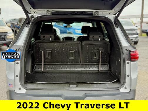 2022 Chevrolet Traverse LT Cloth