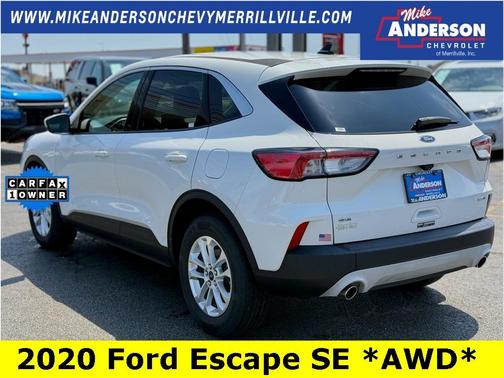 2020 Ford Escape SE
