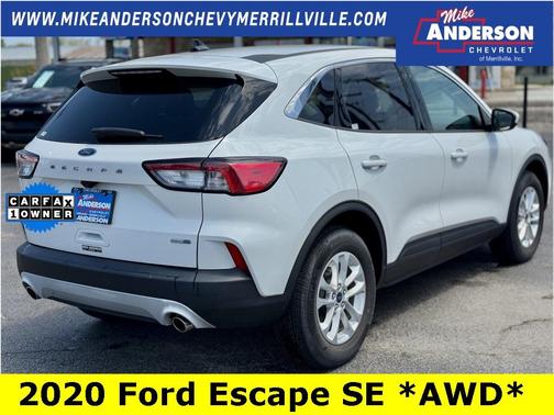 2020 Ford Escape SE