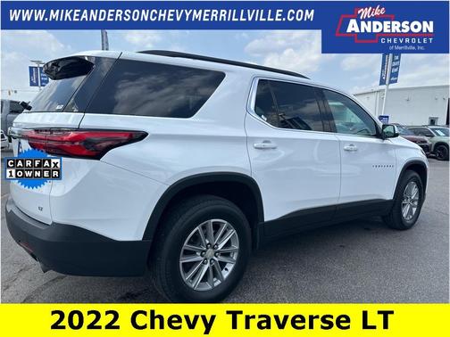 2022 Chevrolet Traverse LT Cloth