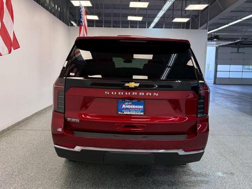 2025 Chevrolet Suburban LS