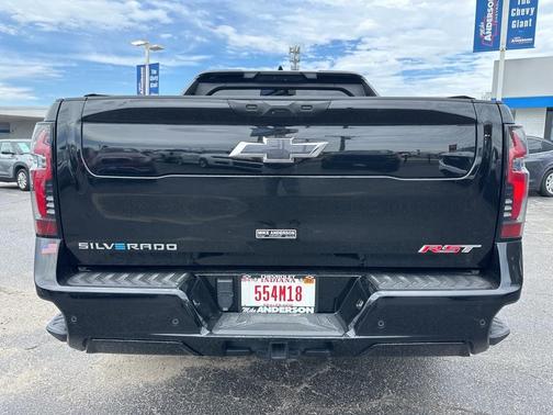 2024 Chevrolet Silverado EV RST