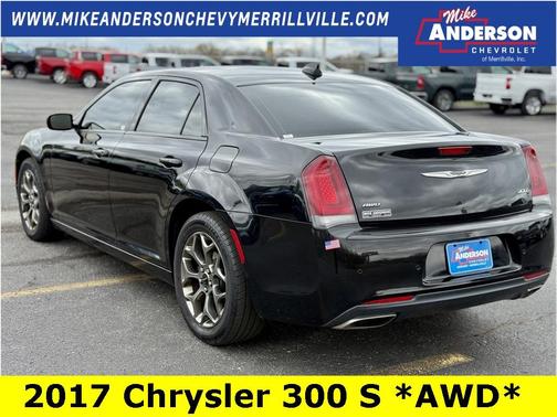 2017 Chrysler 300 S