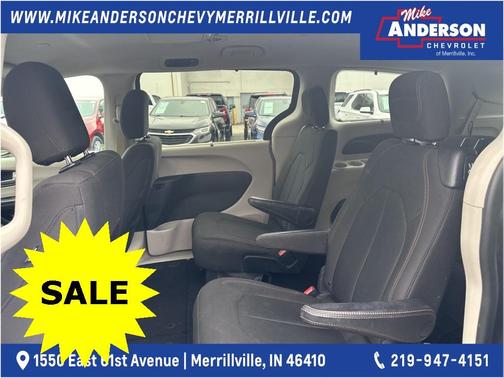 2017 Chrysler Pacifica Touring-L