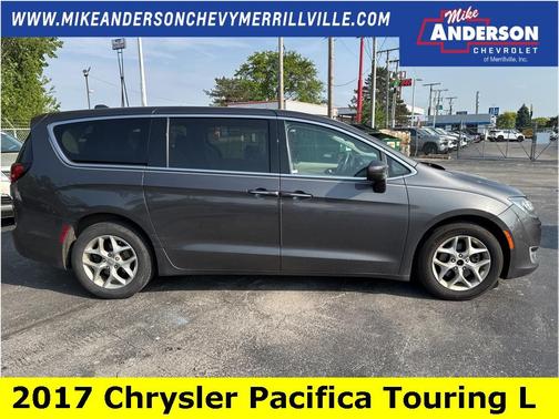 2017 Chrysler Pacifica Touring-L