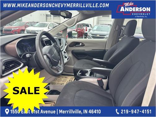 2017 Chrysler Pacifica Touring-L