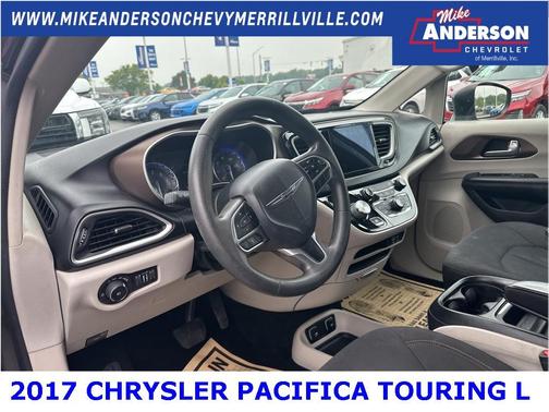 2017 Chrysler Pacifica Touring-L