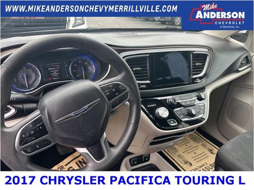 2017 Chrysler Pacifica Touring-L