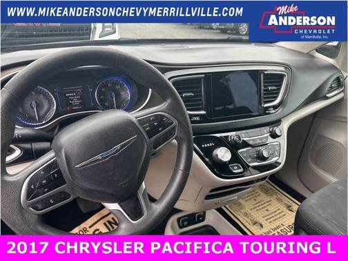 2017 Chrysler Pacifica Touring-L
