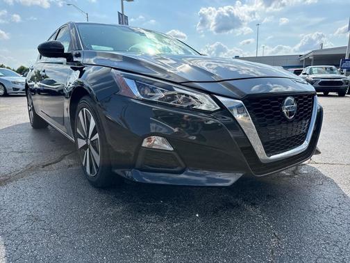 2021 Nissan Altima 2.5 SV