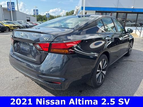 2021 Nissan Altima 2.5 SV