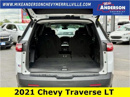 2021 Chevrolet Traverse LT Cloth