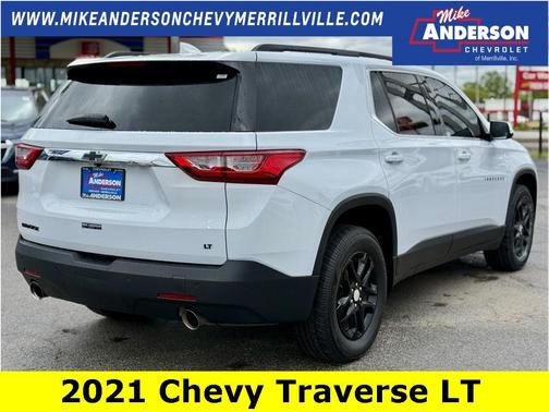 2021 Chevrolet Traverse LT Cloth