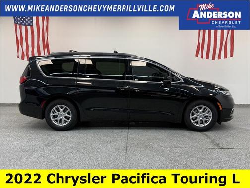 2022 Chrysler Pacifica Touring-L
