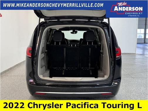 2022 Chrysler Pacifica Touring-L