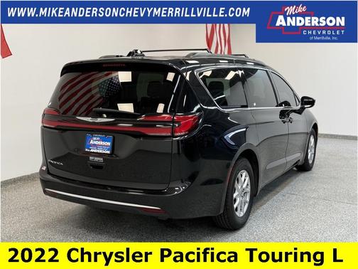 2022 Chrysler Pacifica Touring-L