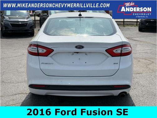 2016 Ford Fusion SE