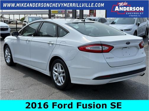 2016 Ford Fusion SE