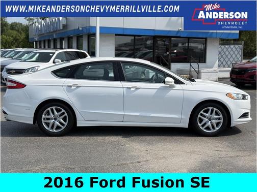 2016 Ford Fusion SE